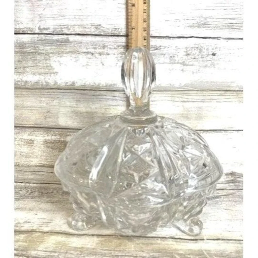 Vintage Crystal Lidded Candy Dish With Footed‎ Base